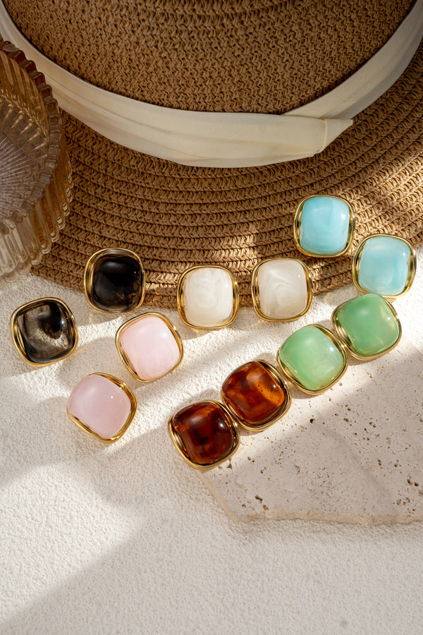 Set of 6 pairs of chic women's square colored resin gold-tone earrings