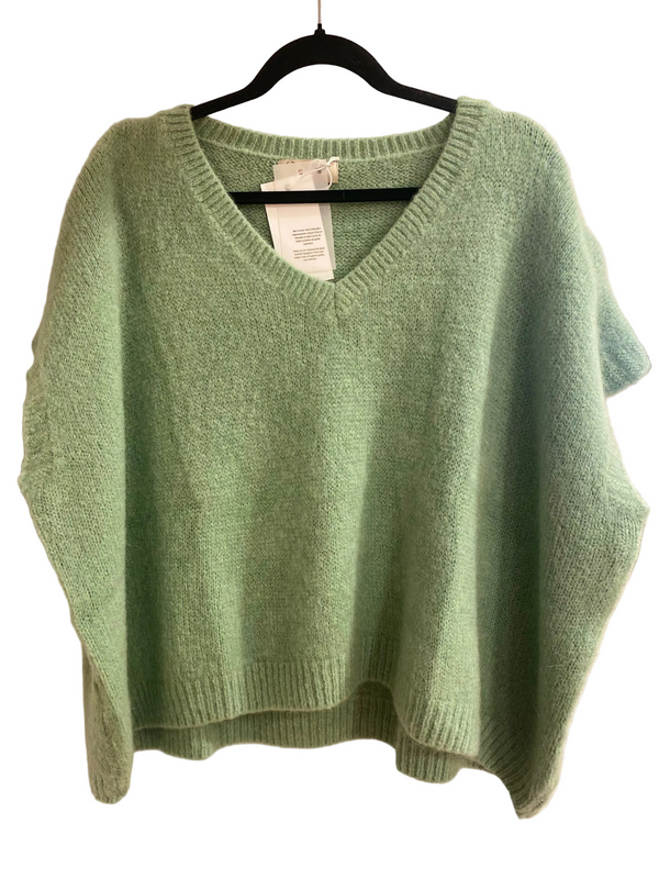 Kid mohair sleeveless sweater