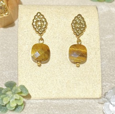 Caramel crystal earrings
