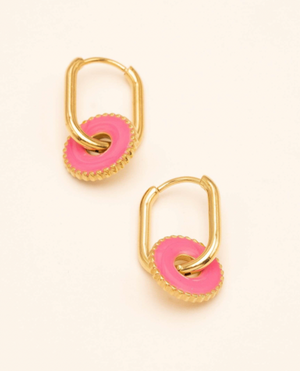 Gold pendant earrings in pink