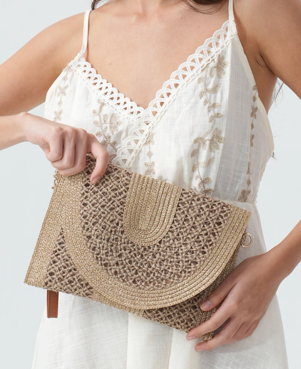 Woven Straw Clutch w/Shoulder Strap