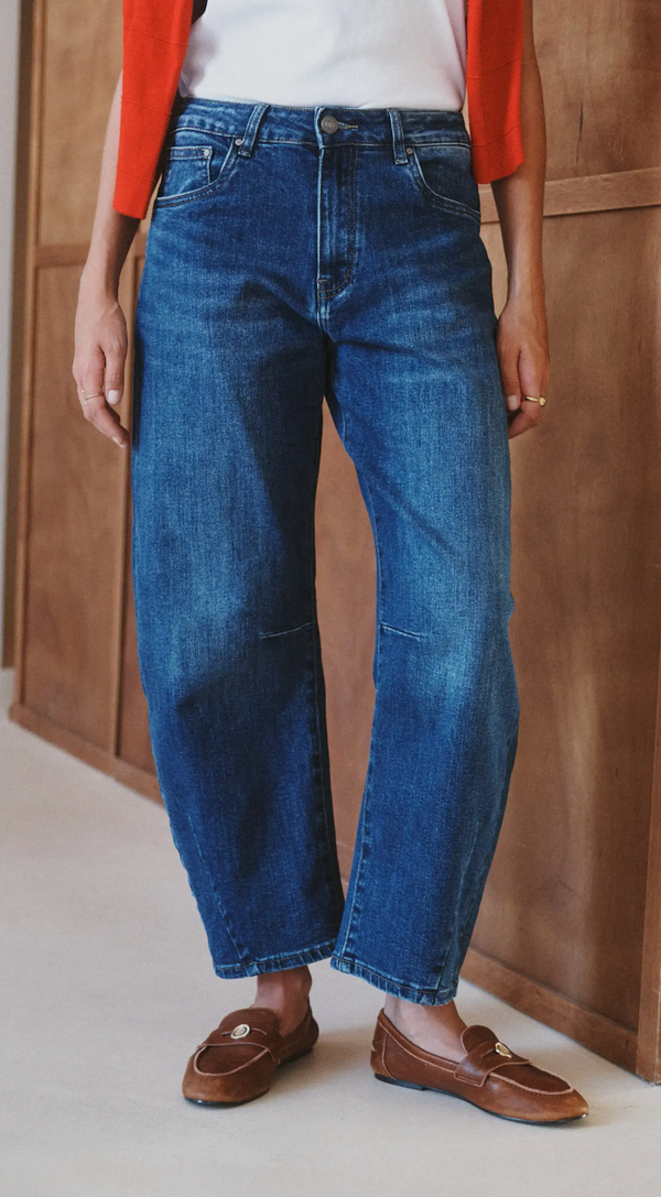 Cropped Barrel Jeans
