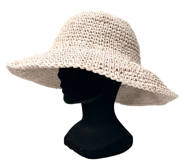 Braided floppy sun hat in pale pink colour