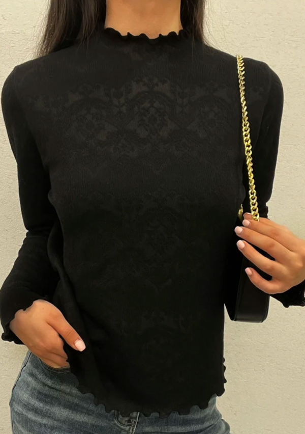 Frill Collar Top w/Detail