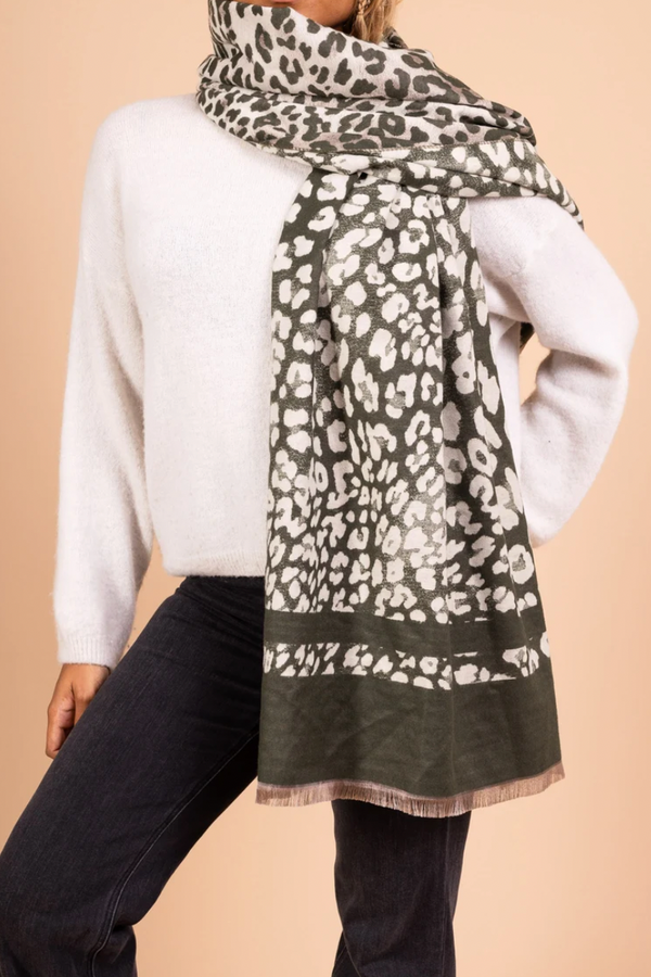 Leopard Print w/Stripe Detail