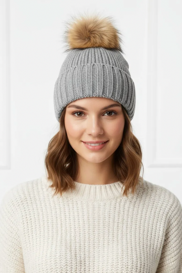 Beanie w/Raccoon Fur Pom-Pom