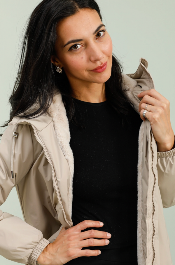 Beige waterproof parka jacket with fur lining