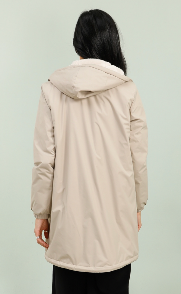 Beige waterproof parka jacket with fur lining