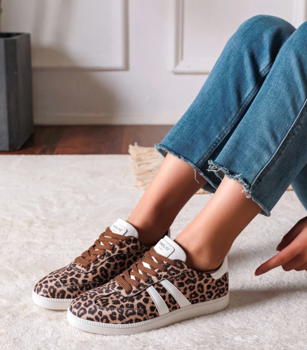 Leopard Print Trainers w/White Stripe