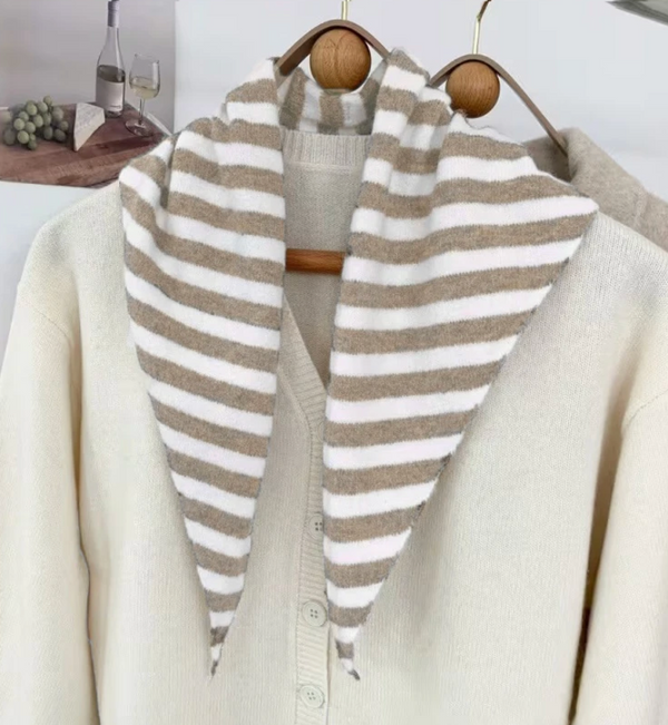 Small Triangle Scarves