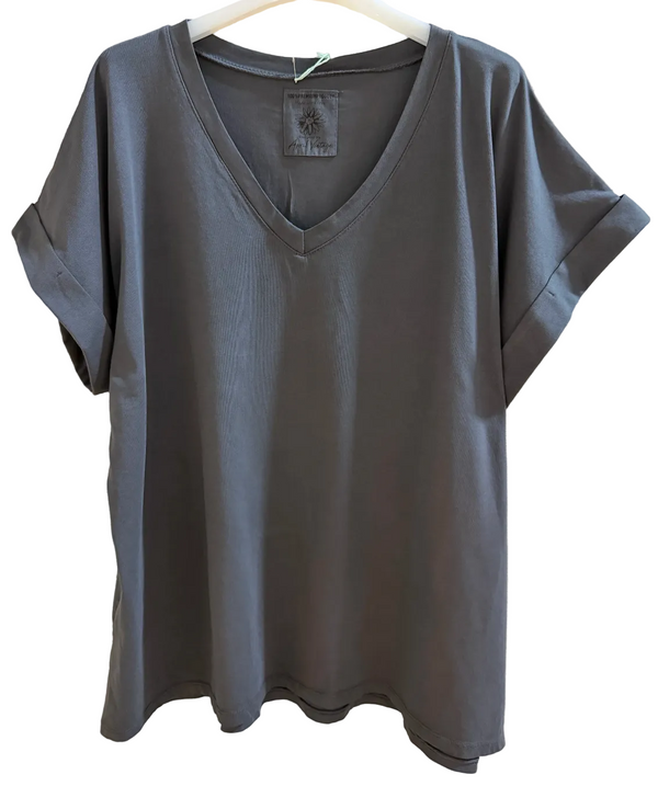 A cuffed T-SHIRT IN ANTHRACITE GREY