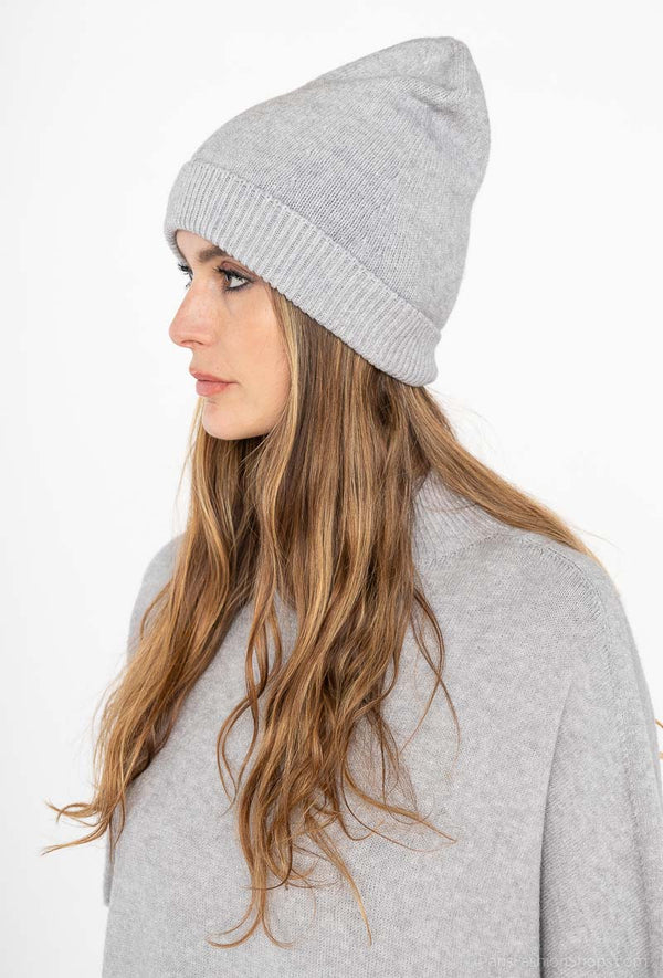 Seamless cashmere-touch beanie